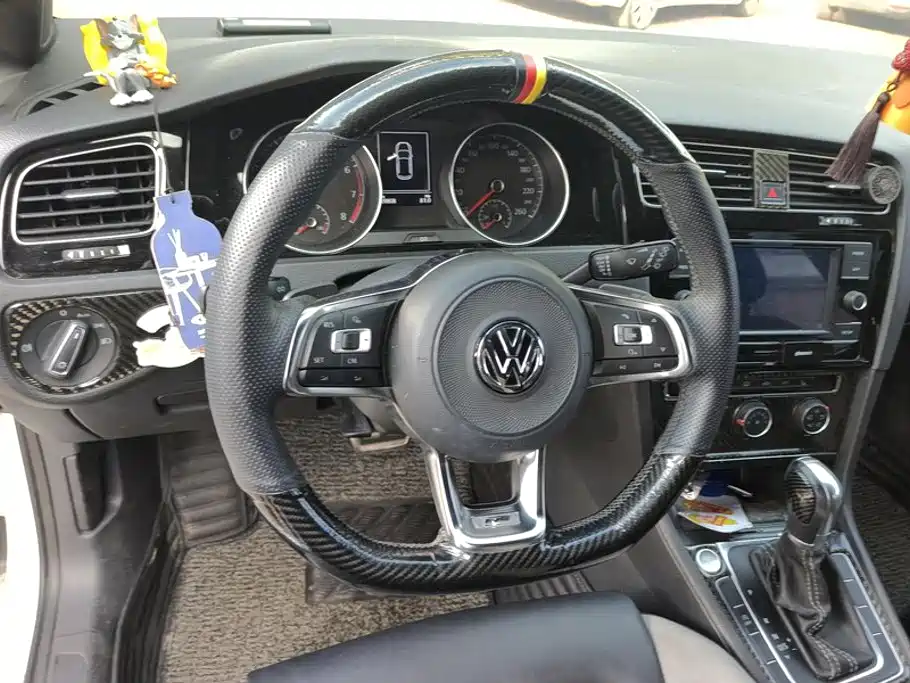Volkswagen Golf — миниатюра 15