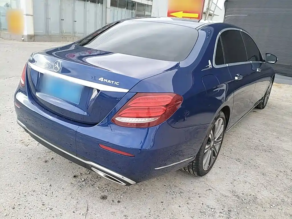 Mercedes-Benz E-Class — миниатюра 7