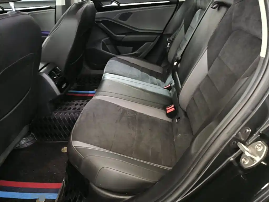 Volkswagen Sagitar — миниатюра 17
