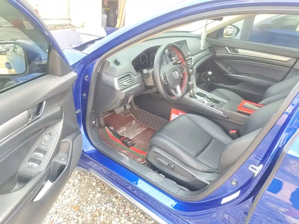 Honda Accord — миниатюра 16