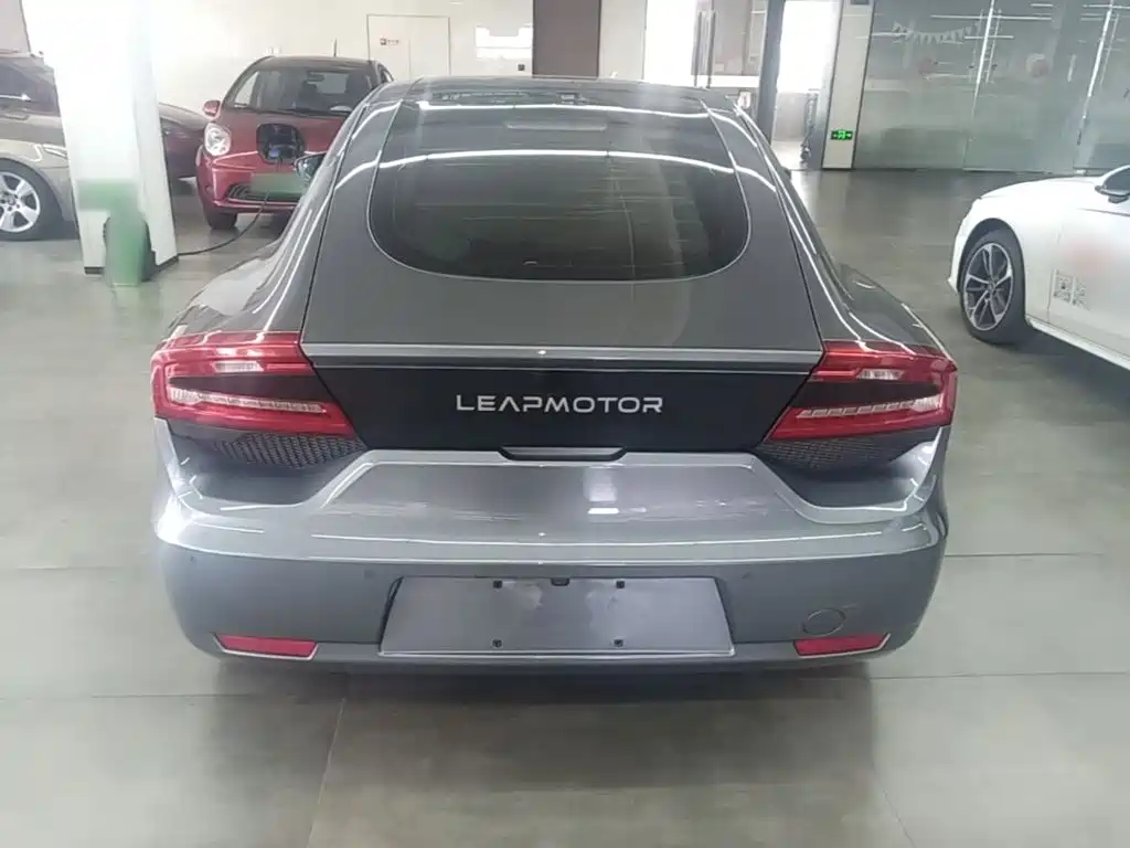 Leapmotor Leapmotor S01 — миниатюра 6