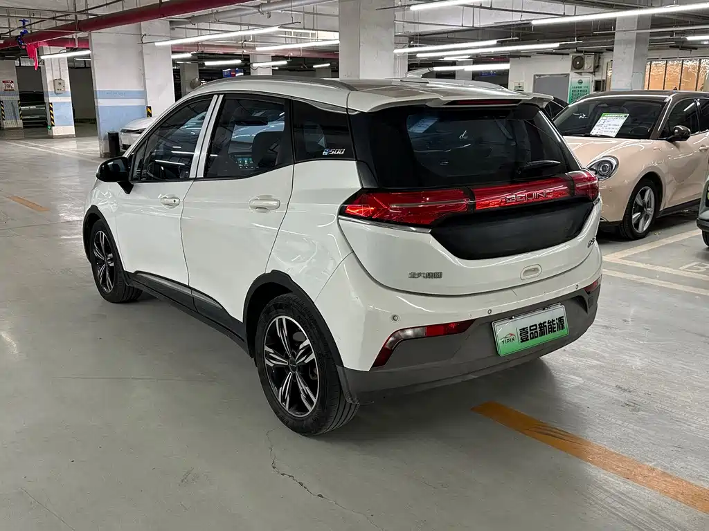 BAIC EX3 — миниатюра 4