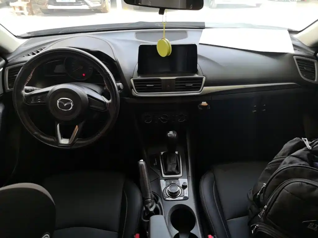 Mazda 3 Axela — миниатюра 10