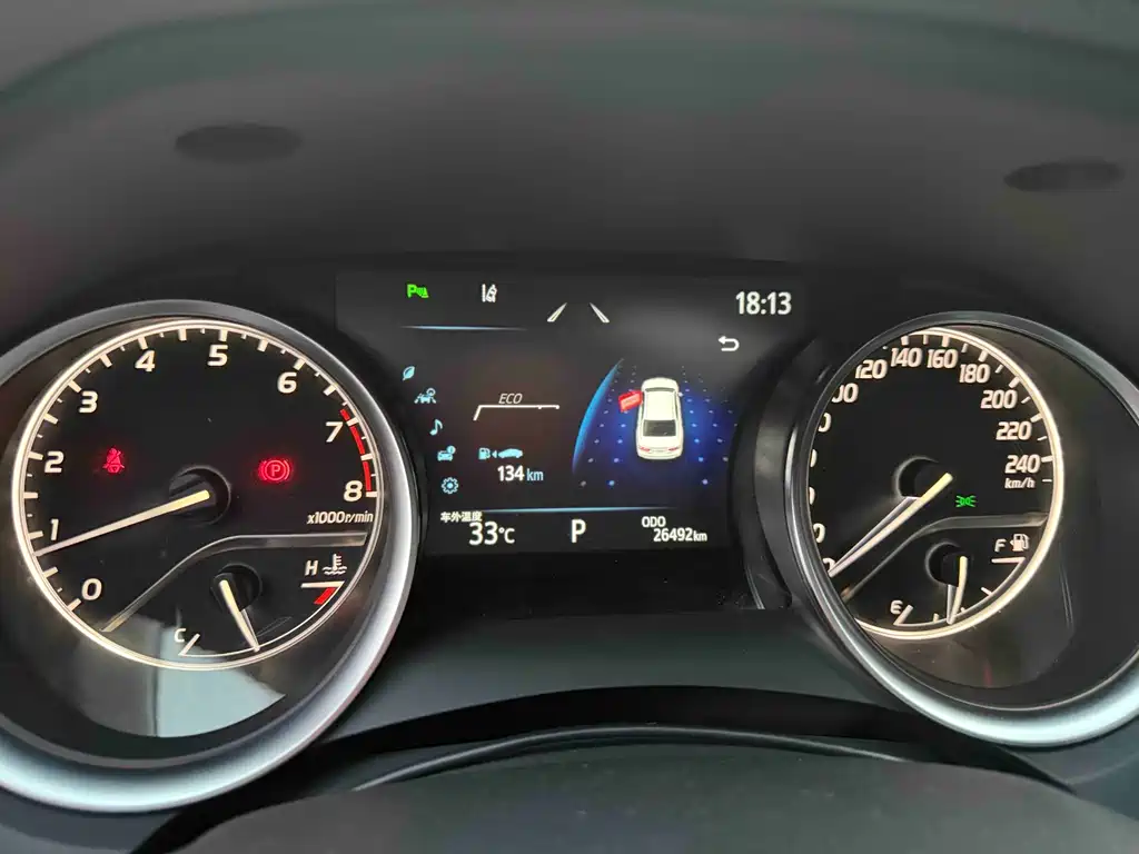 Toyota Camry — миниатюра 11