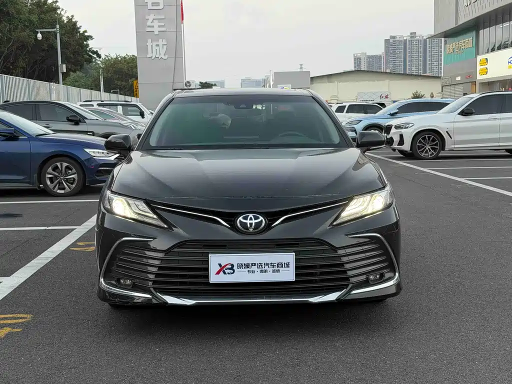 Toyota Camry — миниатюра 2