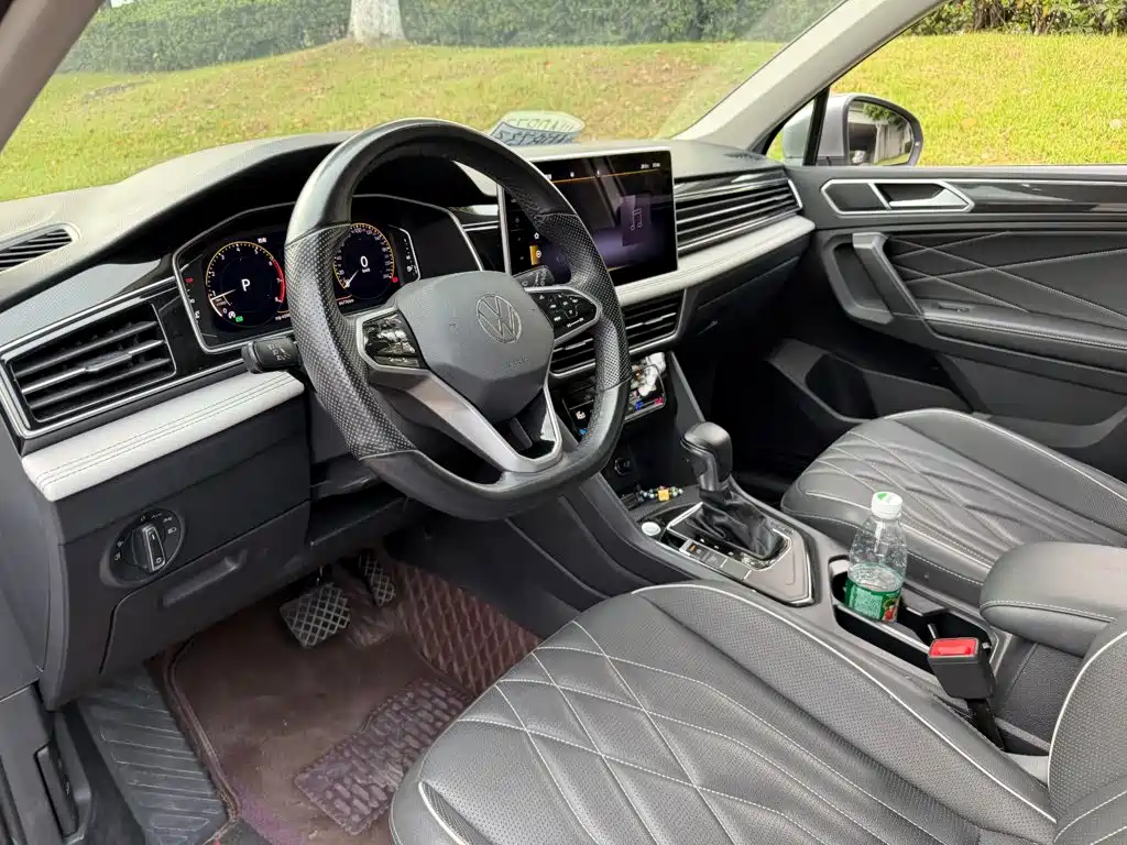 Volkswagen Tiguan L — миниатюра 7