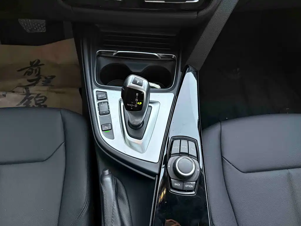 BMW 3 Series — миниатюра 11