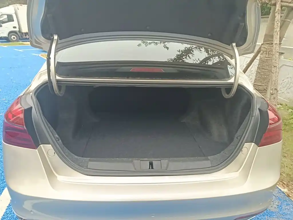 Geely Emgrand — миниатюра 19