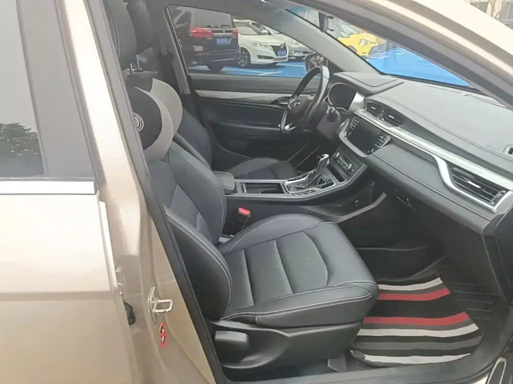 Geely Emgrand — миниатюра 25