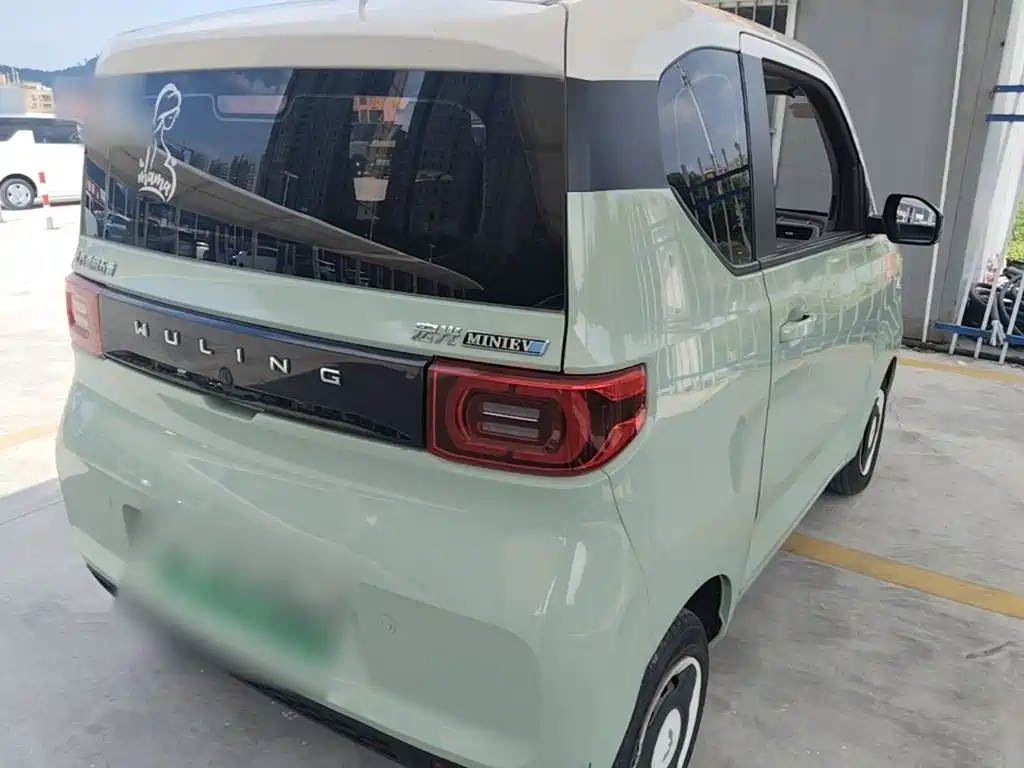 Wuling MINIEV — миниатюра 7