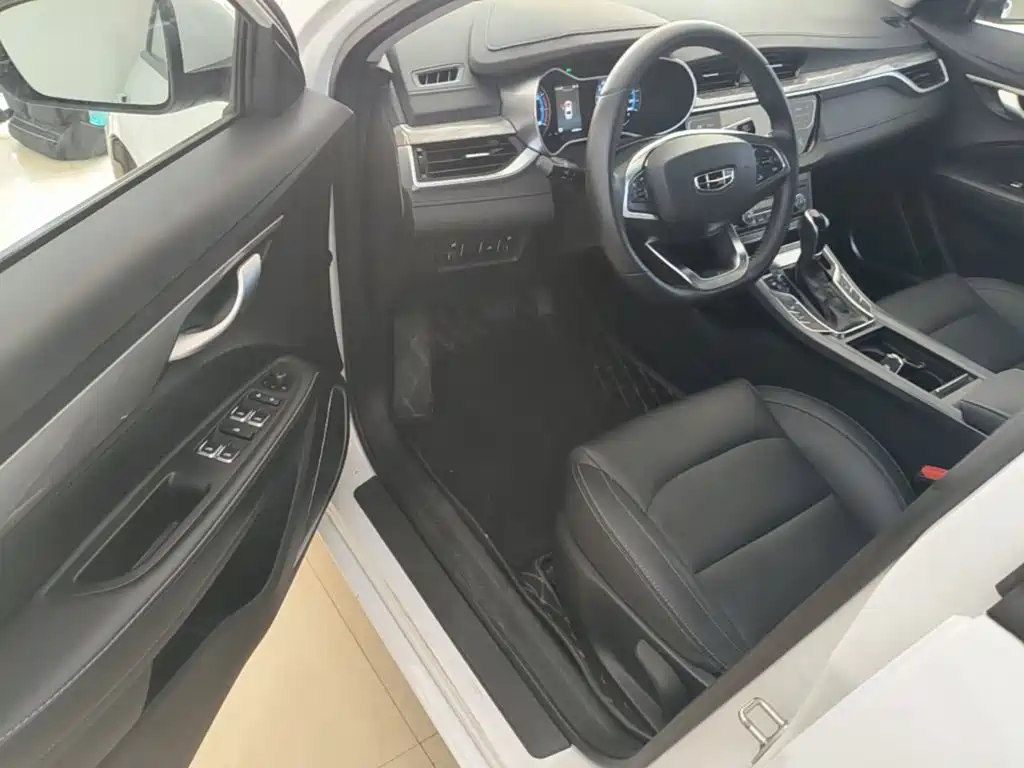 Geely Emgrand — миниатюра 16