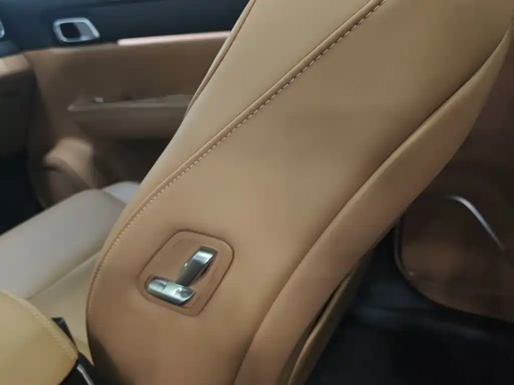 Li Auto Li ONE — миниатюра 18