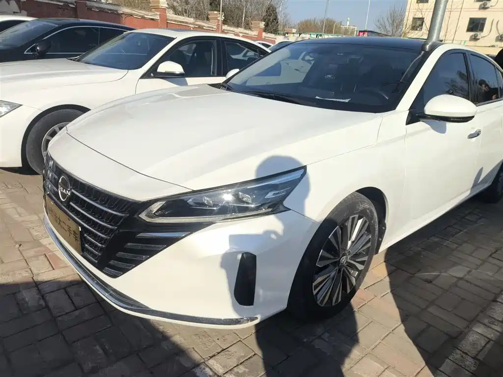 Nissan Teana 2023