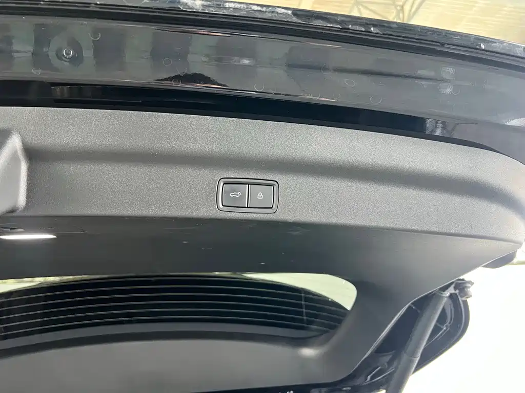 Li Auto Li L7 — миниатюра 8