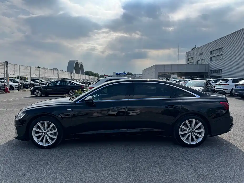 Audi A6L — миниатюра 4