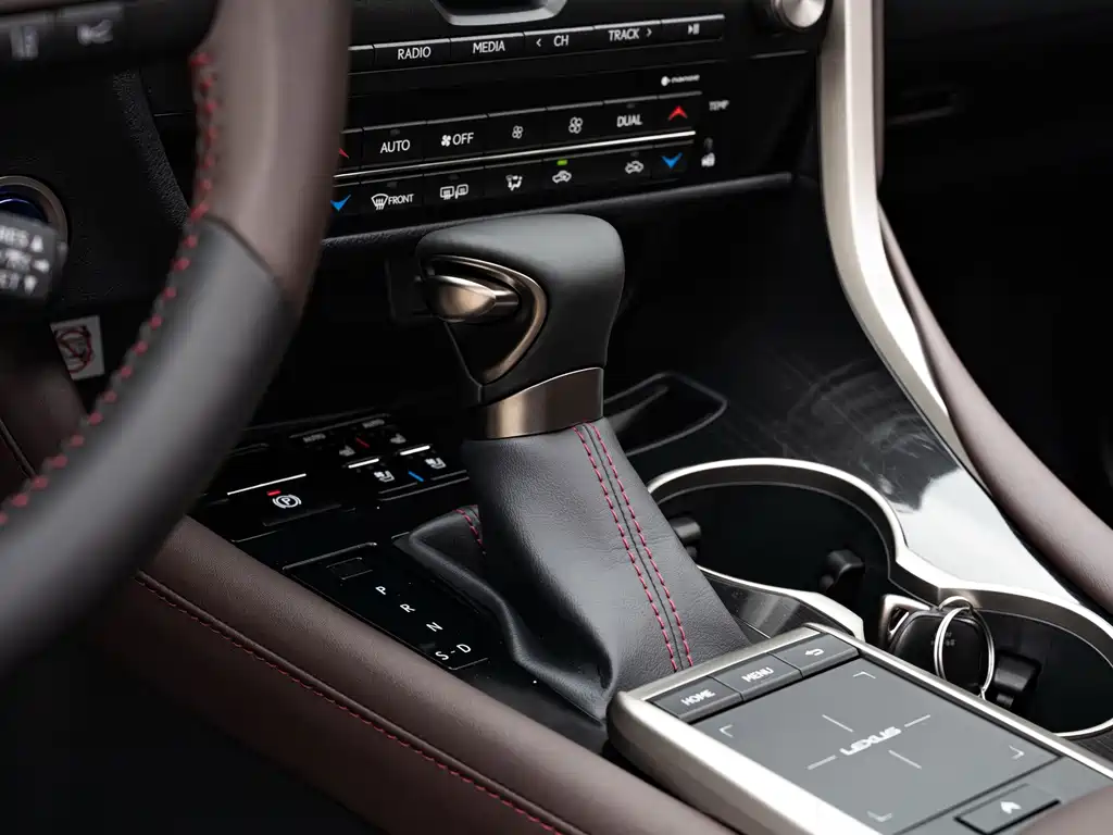 Lexus RX — миниатюра 14