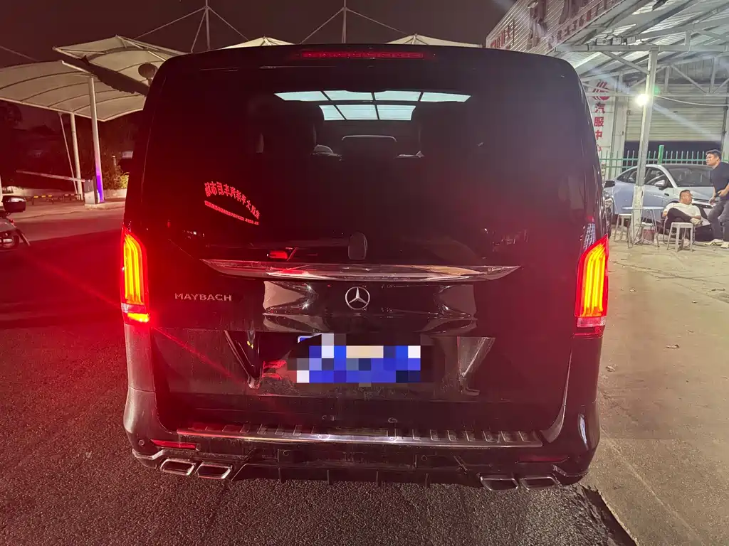 Mercedes-Benz V-Class (Import) — миниатюра 14