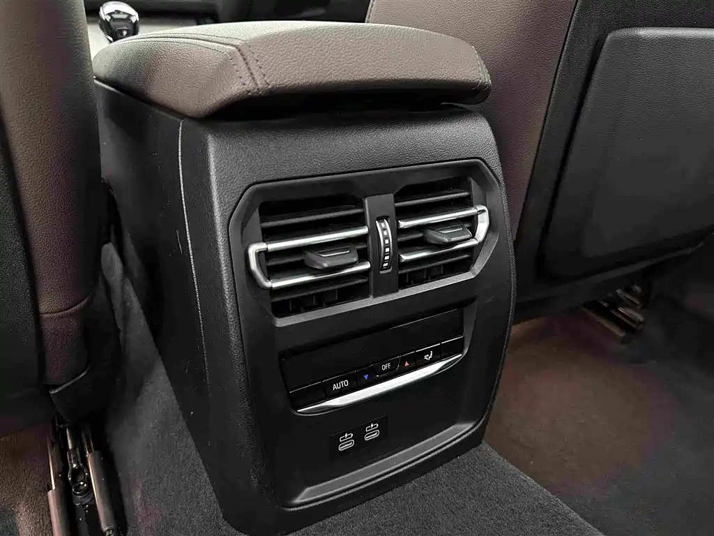 BMW 3 Series — миниатюра 24