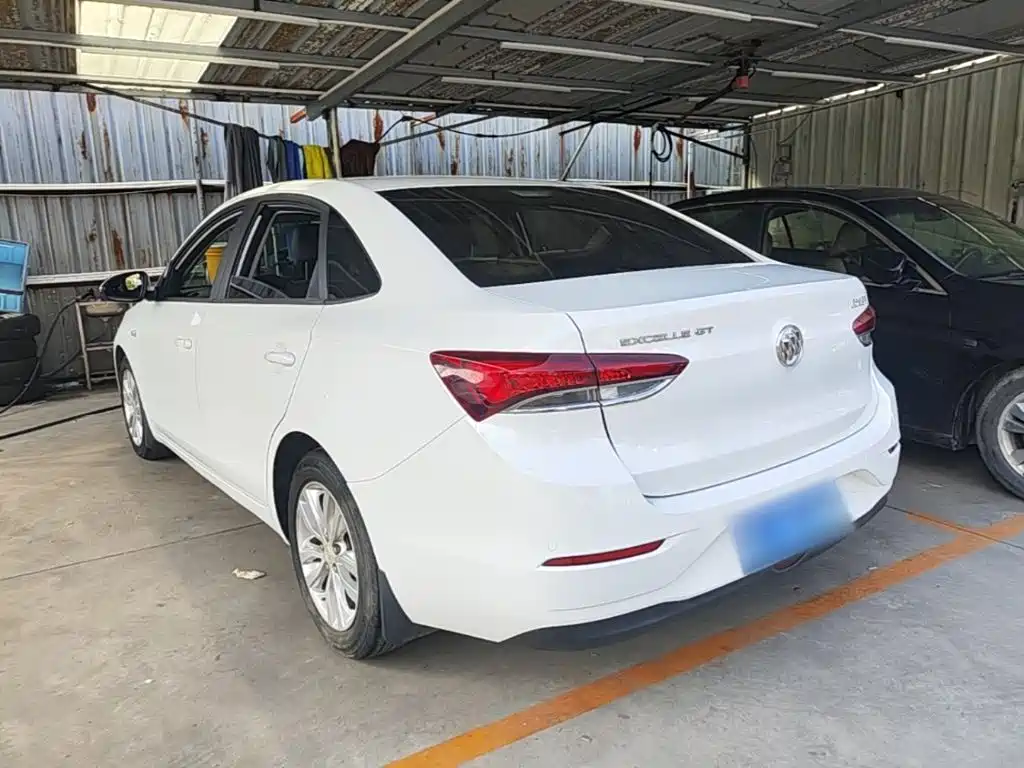Buick Excelle — миниатюра 5
