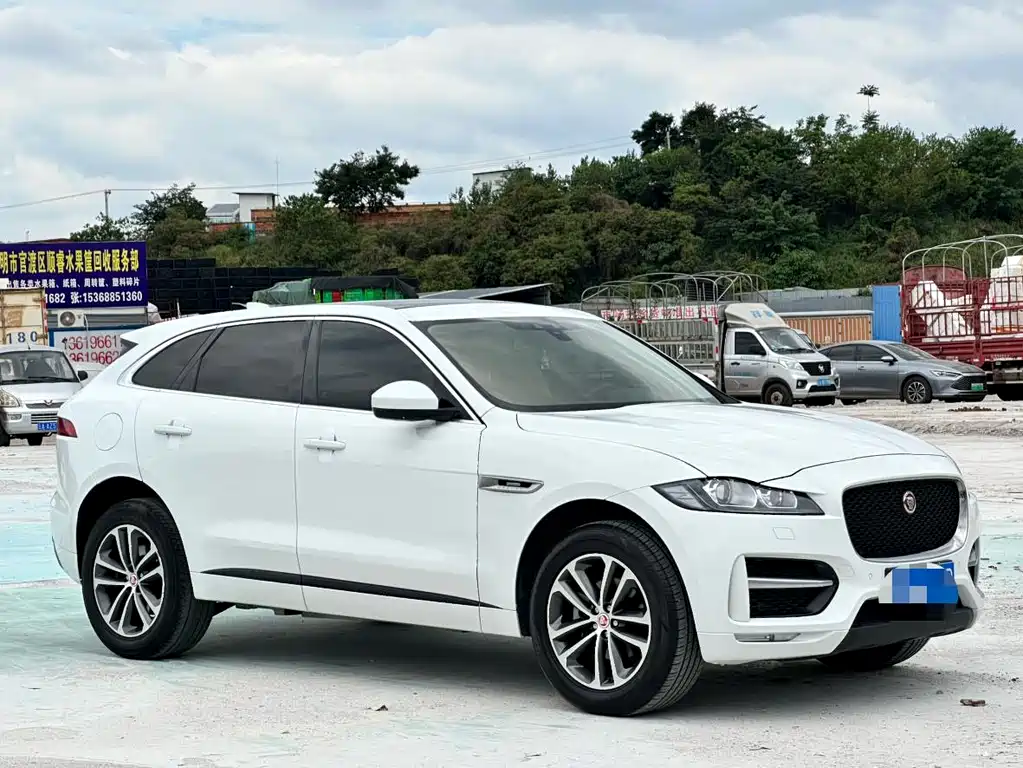 Jaguar F-PACE — миниатюра 6