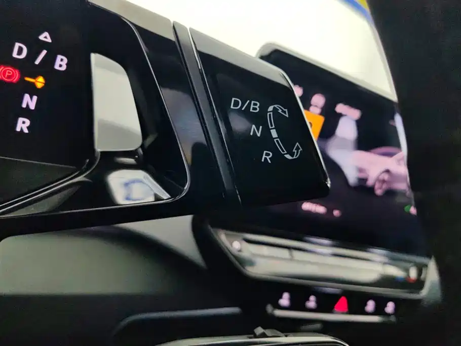 Volkswagen ID.3 — миниатюра 16