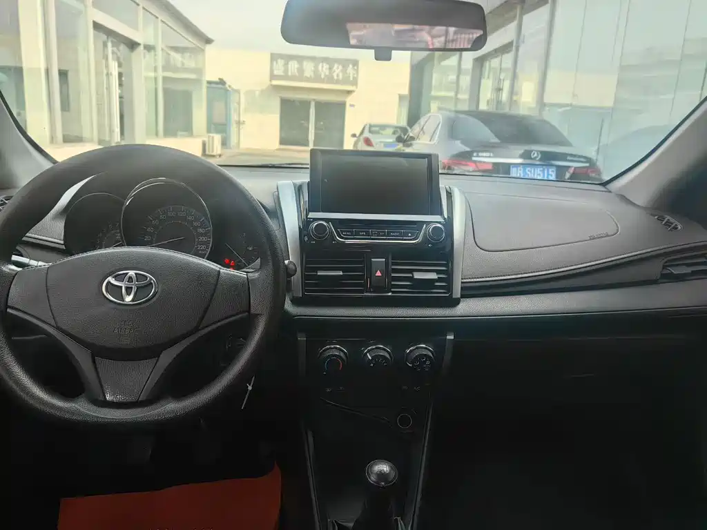 Toyota Vios — миниатюра 8