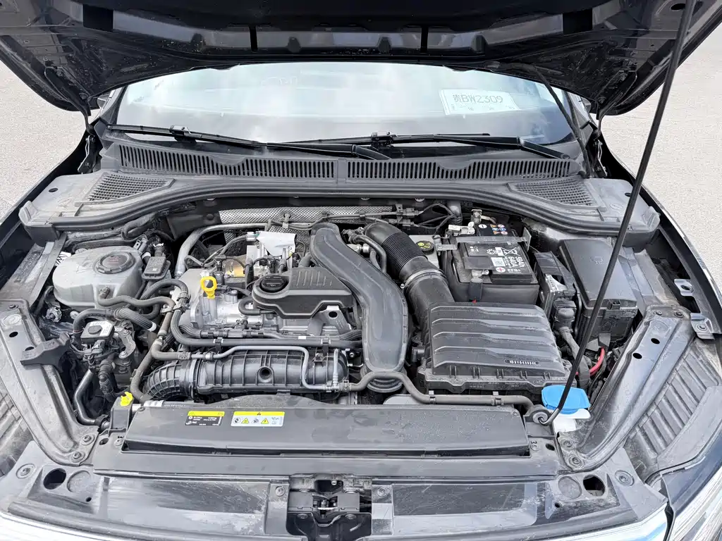 Volkswagen Sagitar — миниатюра 11