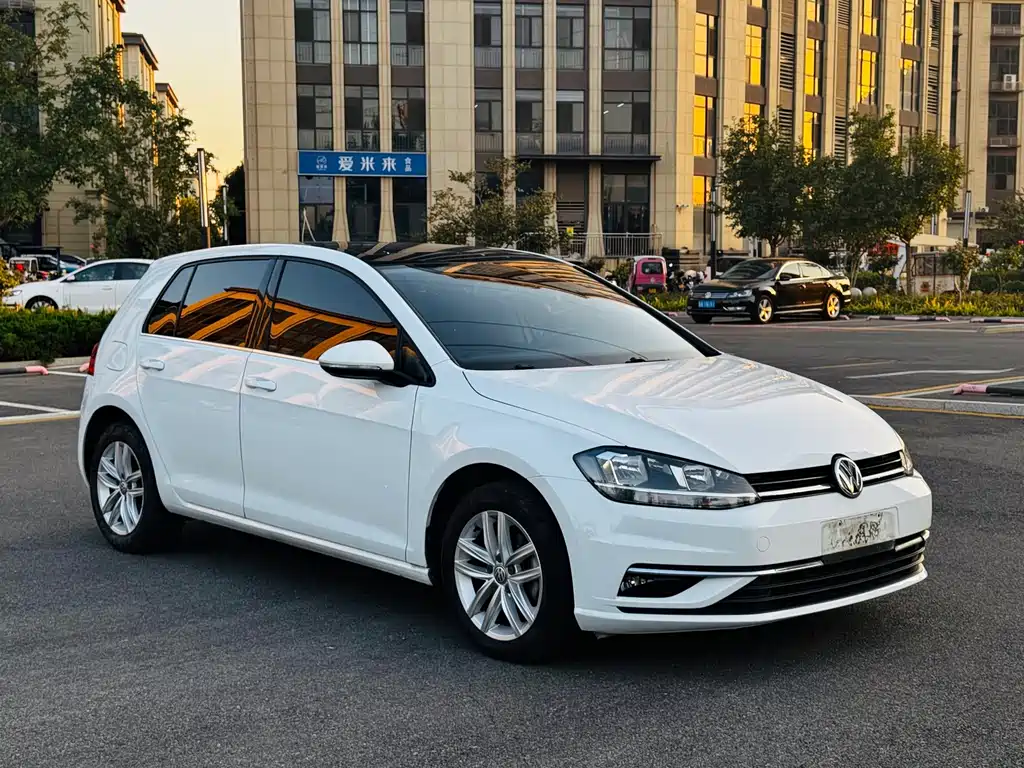 Volkswagen Golf — миниатюра 3
