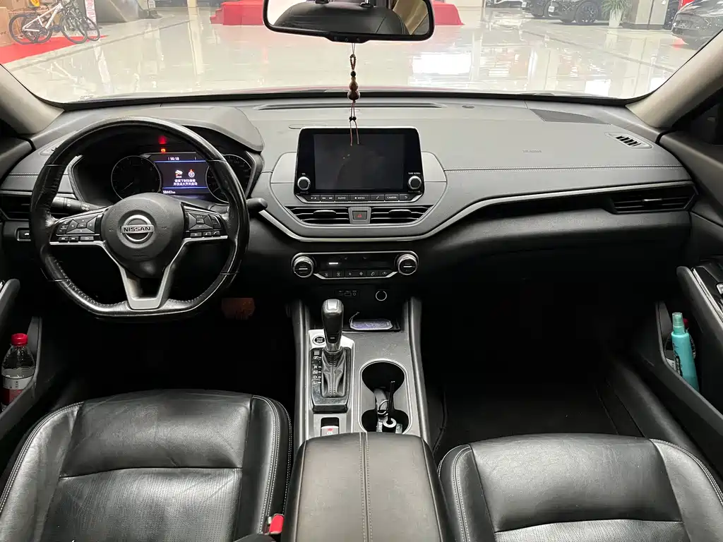 Nissan Teana — миниатюра 6