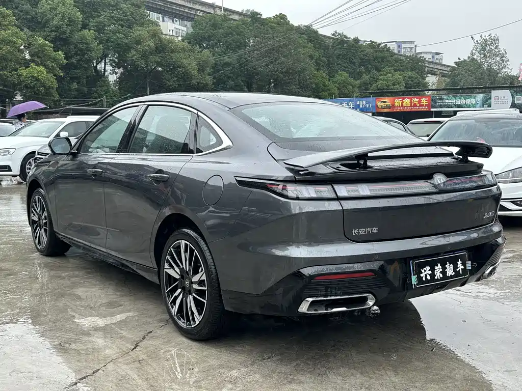 Changan Eado — миниатюра 4