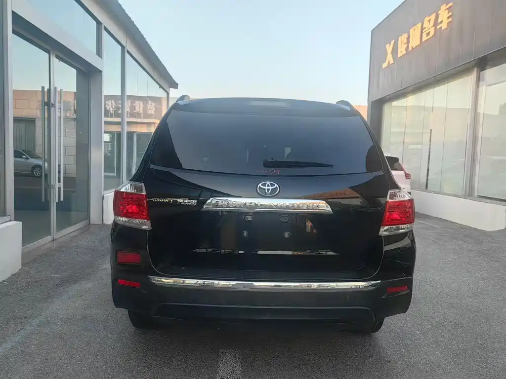 Toyota Highlander — миниатюра 5