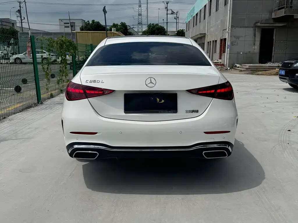 Mercedes-Benz C-Class — миниатюра 15