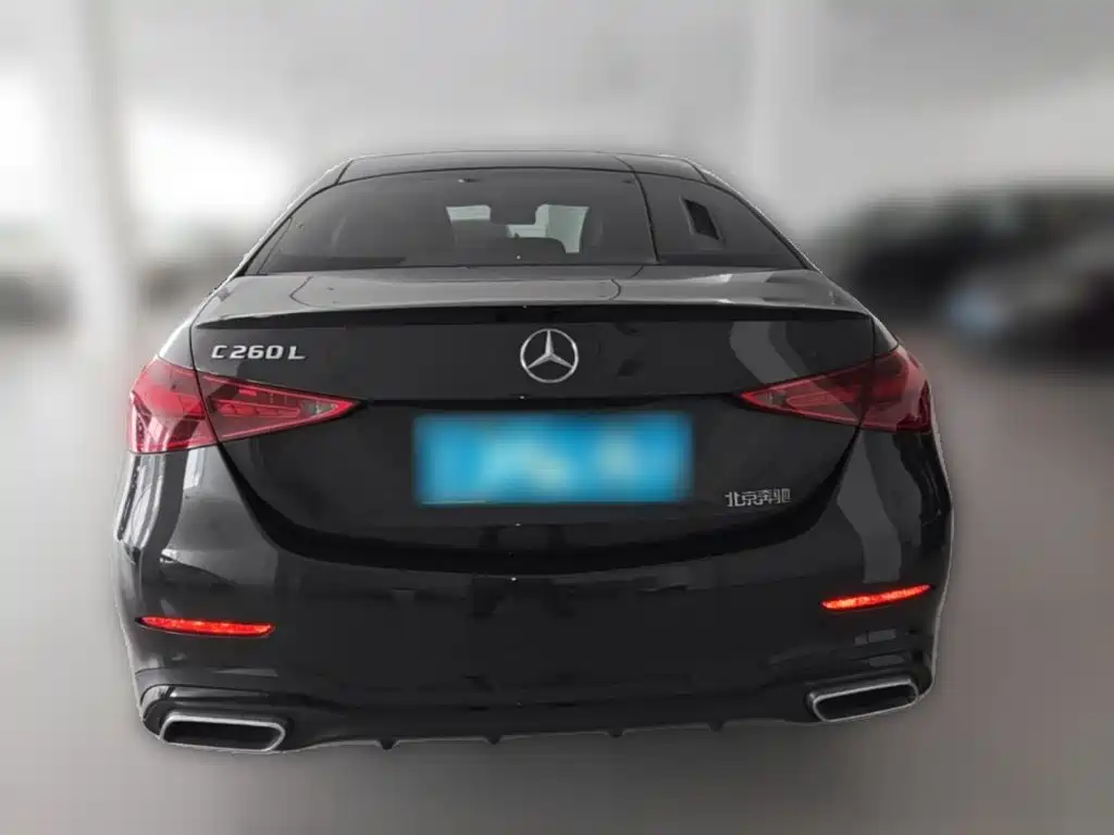 Mercedes-Benz C-Class — миниатюра 8