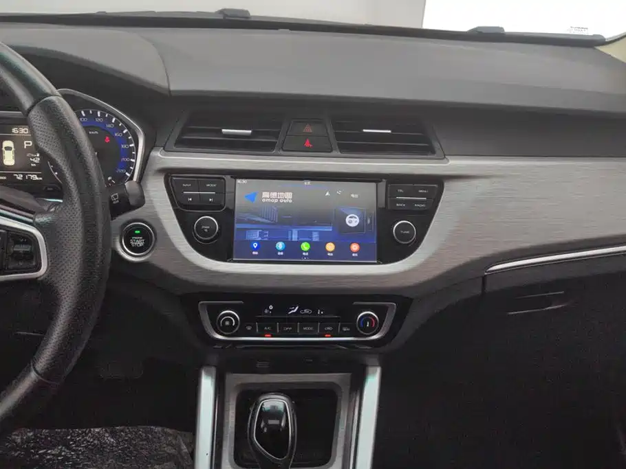 Geely Vision X3 — миниатюра 13