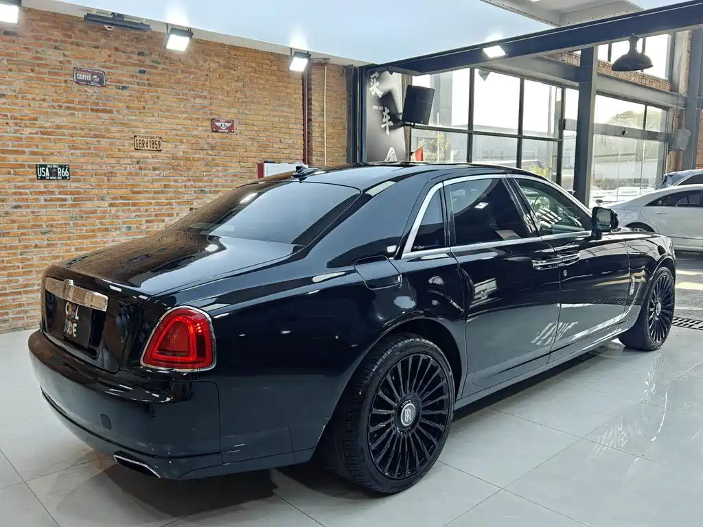 Rolls-Royce Ghost 2010 6.6T Standard