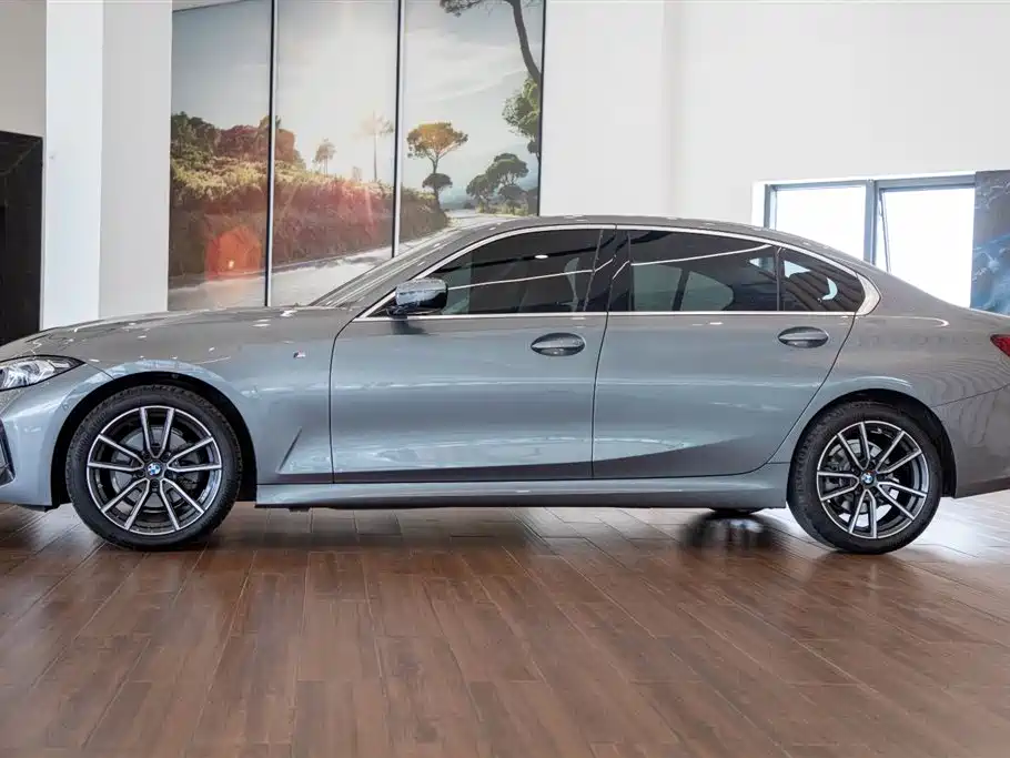 BMW 3 Series — миниатюра 4