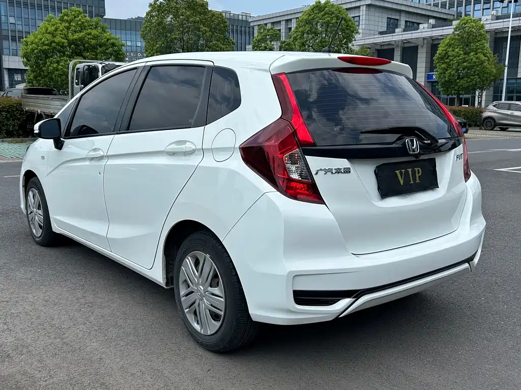 Honda Fit — миниатюра 7