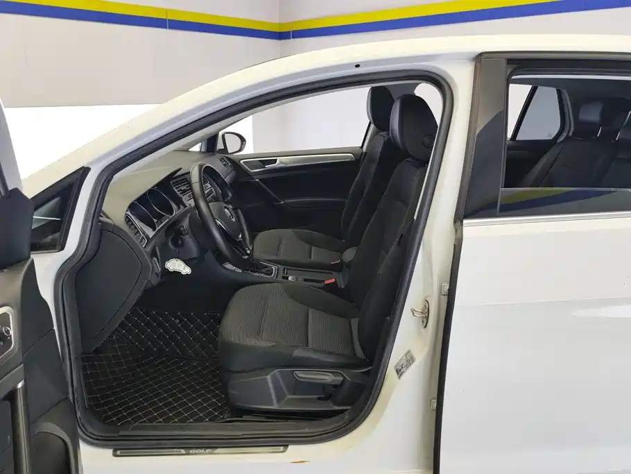 Volkswagen Golf — миниатюра 9
