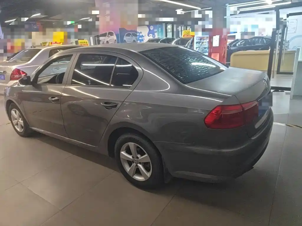 Volkswagen Lavida — миниатюра 5
