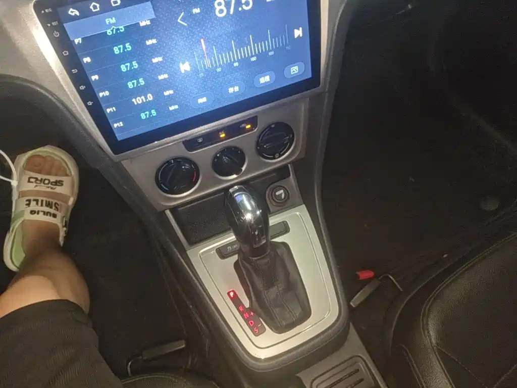 Volkswagen Lavida — миниатюра 14