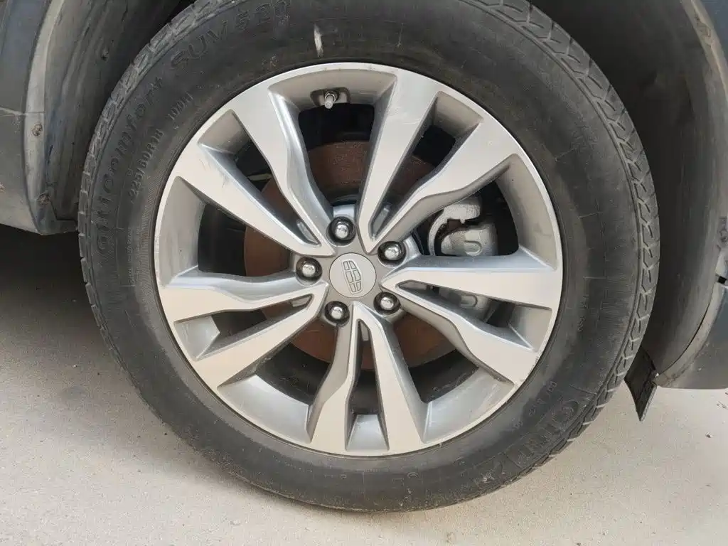 Geely Boyue — миниатюра 24