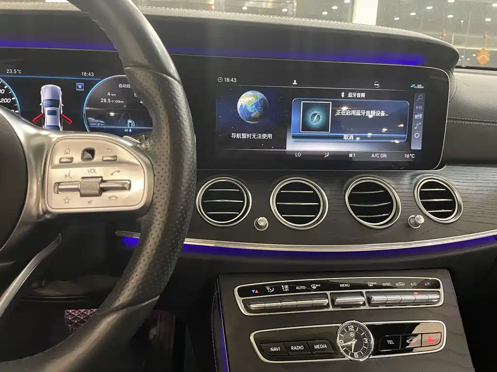 MERCEDES-BENZ E CLASS