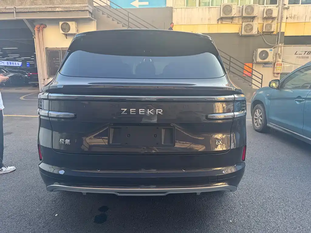 Zeekr 8X — миниатюра 7