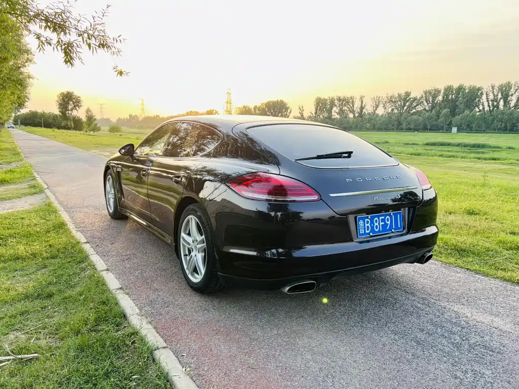 Porsche Panamera — миниатюра 9