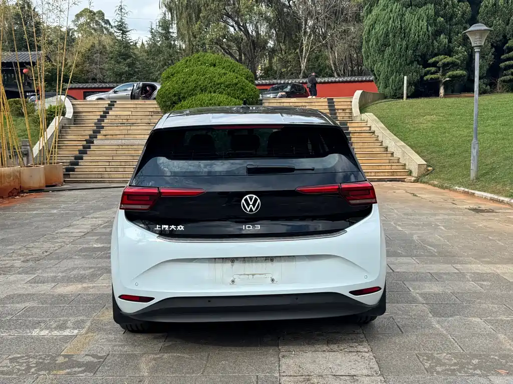 Volkswagen ID.3 — миниатюра 5