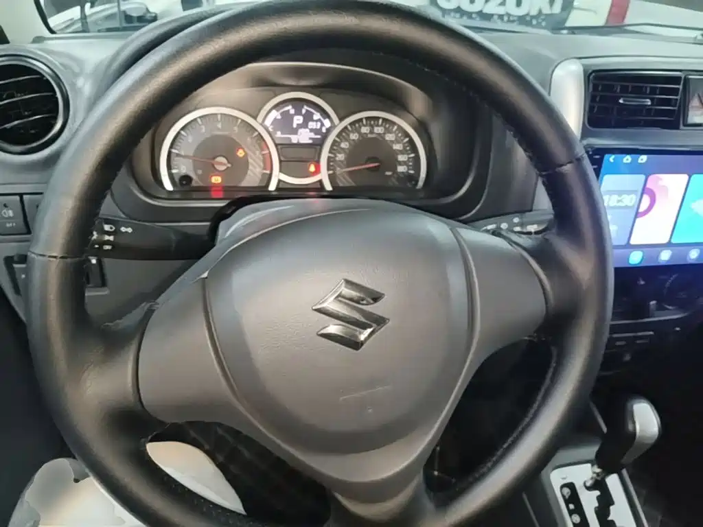 Suzuki Jimny — миниатюра 11