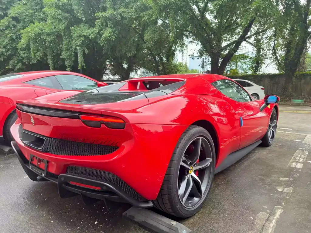 Ferrari 296 — миниатюра 2