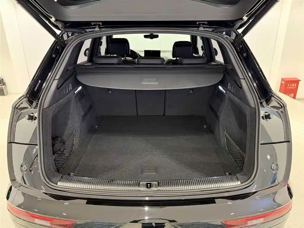 Audi Q5L — миниатюра 5