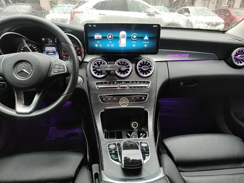 Mercedes-Benz C-Class — миниатюра 13