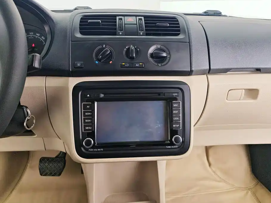 Skoda Fabia — миниатюра 13